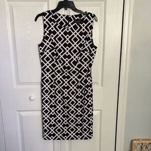 Connected Apparel Black and White Geometric Midi Dress